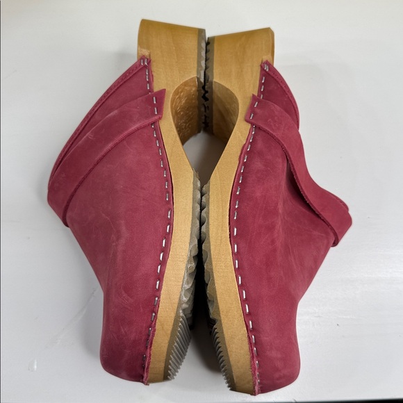 NWOT • KLÄGN • Maja Wood Open Back in Berry Nubuck Leather • ❤️ • Size 41 • - Picture 14 of 17
